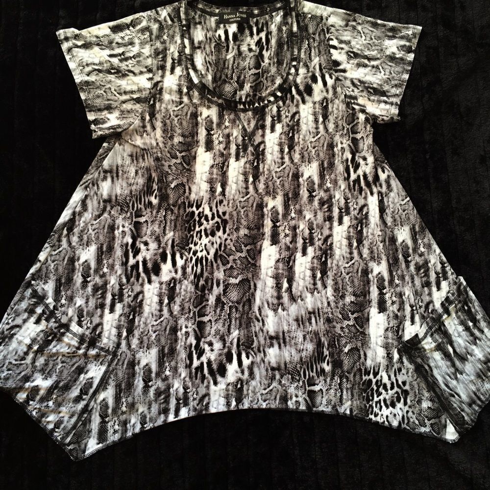 Hanna Jones Couture Snake skin pocket dress